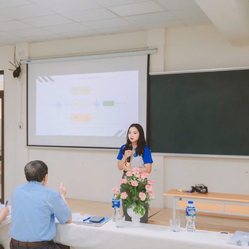 Đoàn Hương Giang